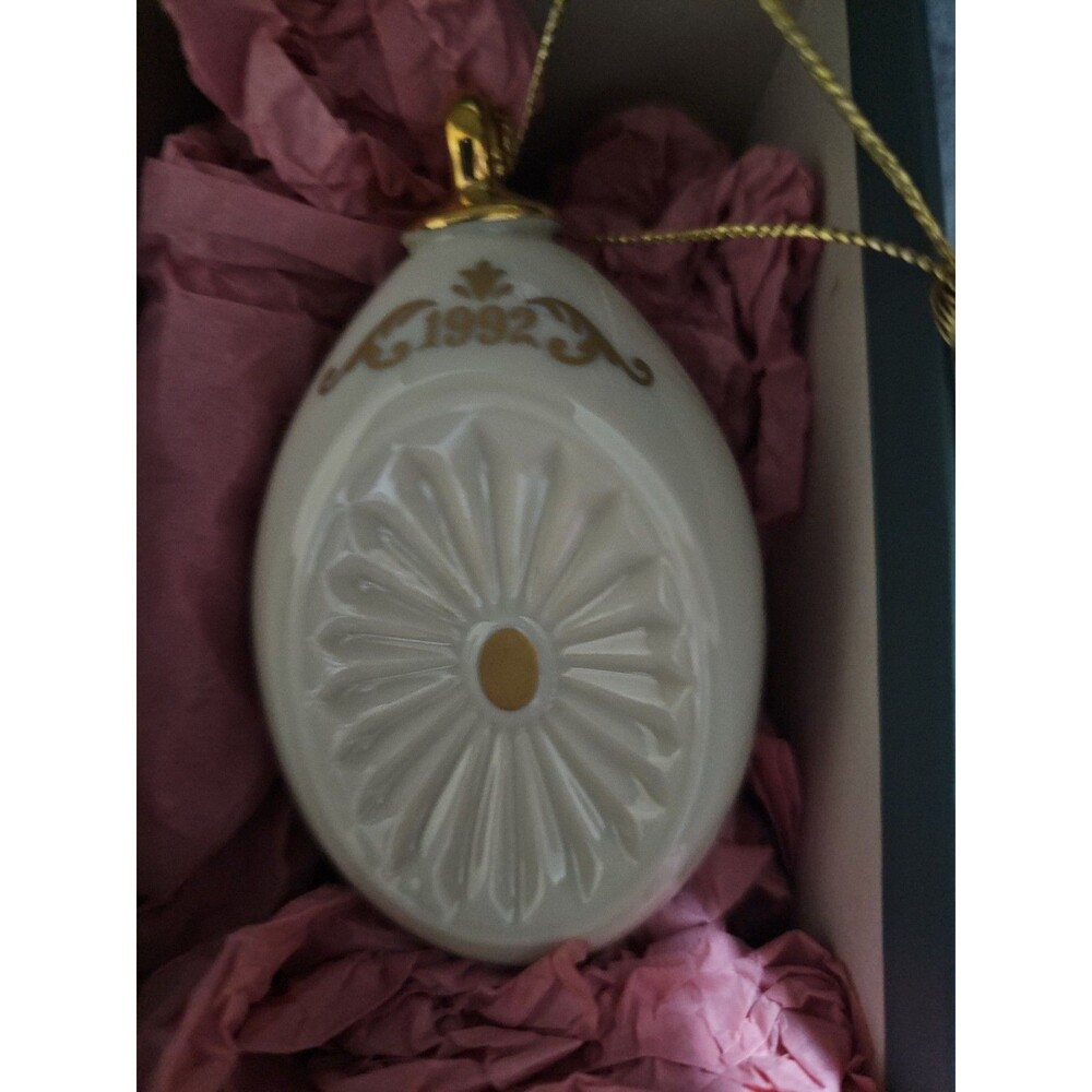 Vintage Lenox China 1992 Annual Christmas Egg Ornament